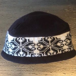 Vintage Obermeyer Women’s Beanie Cap Black White